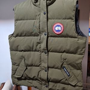 Canada Goose womens vest